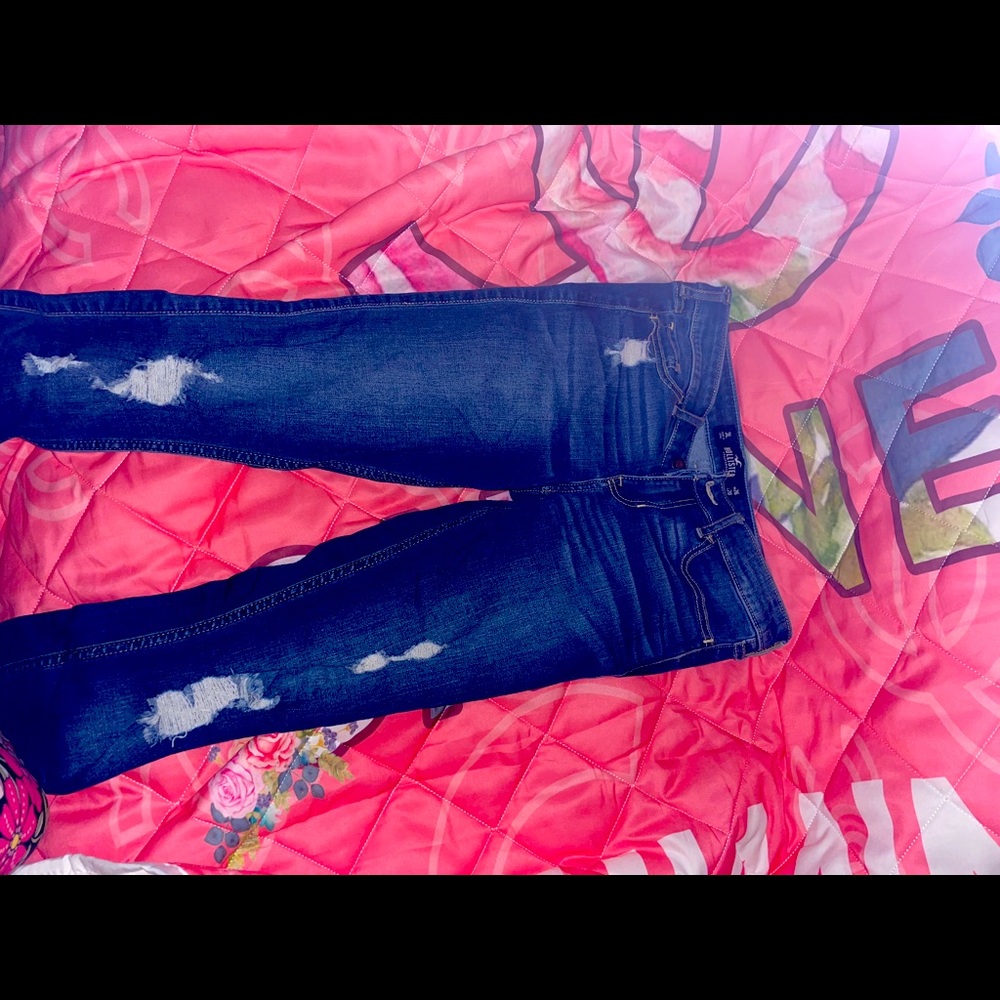 Hollister cropped jeans like new only worn once